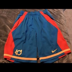 Nike KD basketball shorts boys M (seem bigger)